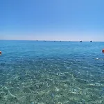Tra Ulivi E Mare شقة